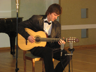 Павел Кухта - сольный концерт в Малом зале им. Г.Ширмы 11 мая 2010г