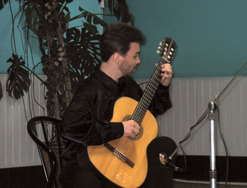 Кирилл Успенский на концерте в Клубе гитаристов 22 февраля