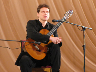 Олег Бойко на концерте в Минске 16 ноября 2010г